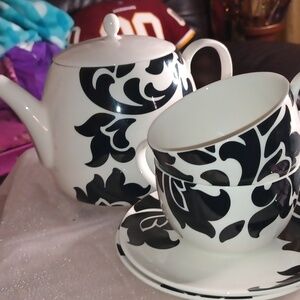 Martha Stewart Teapot Set for 2